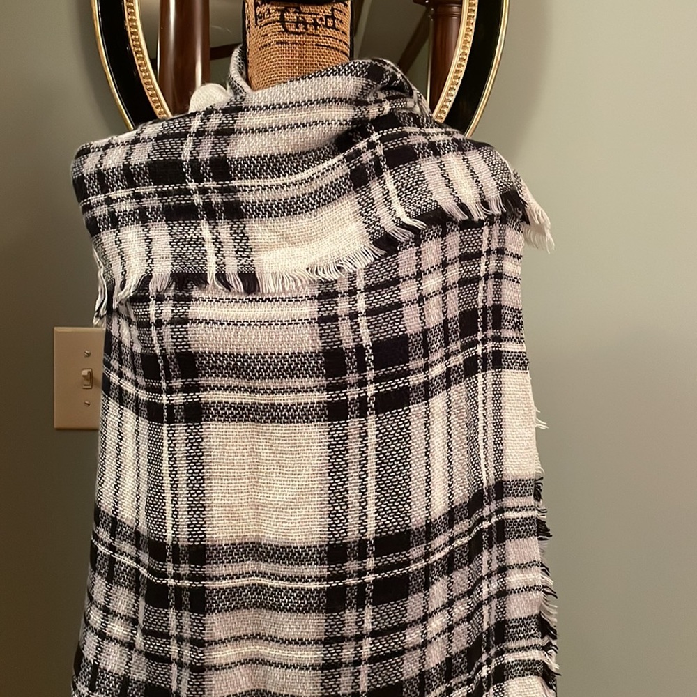 ModCloth wrap - Picture 2 of 7